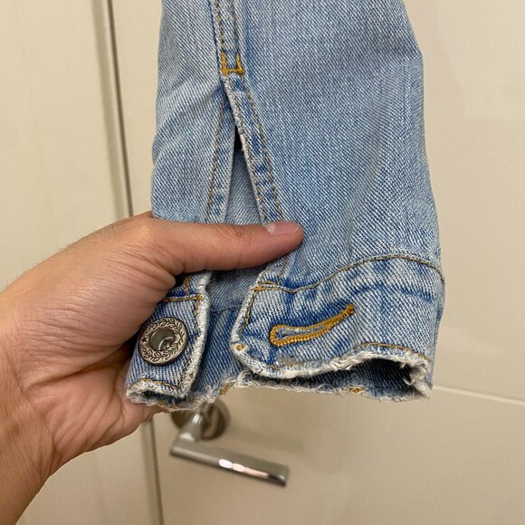 Free People Distressed Cropped Denim Jacket - Picture 9 of 12